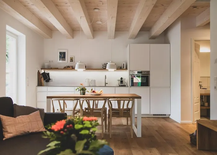 Gulfhof Boomgaarden 6 Lucas * Upleward